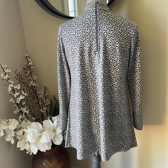 Tyler Boe Gray Long Sleeve Tunic Dress. Size XS - Picture 3 of 5
